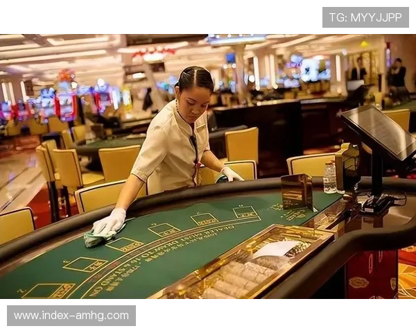 澳门皇冠赌场图片体现豪华装修风格与国际化的博彩体验场景